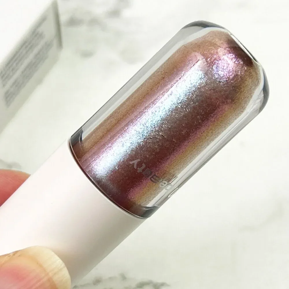 NIB r.e.m. beauty Midnight Shadows Lustrous Liquid Eyeshadow in Fembot
